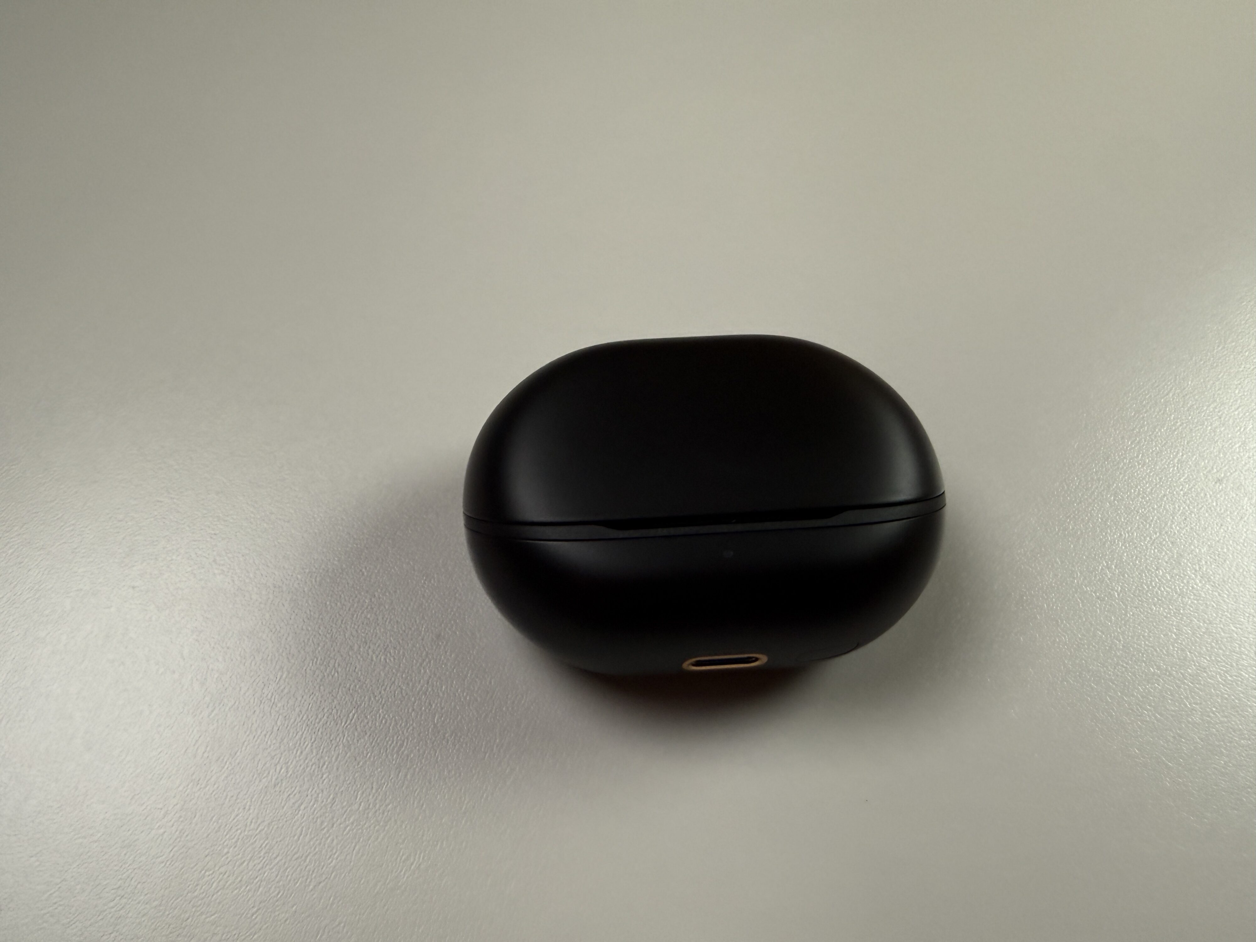 SOUNDPEATS Air5 Pro+ ケース表